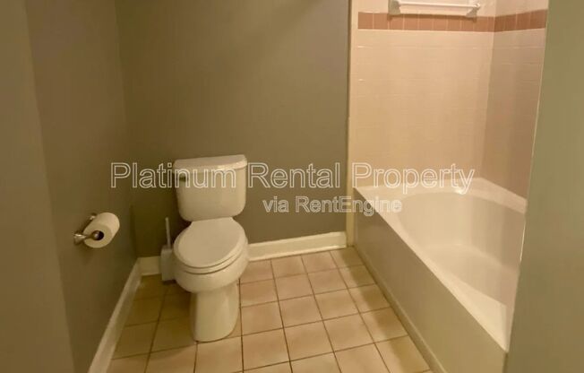 2 beds, 2 baths, 1,131 sqft, $2,200, Unit 617