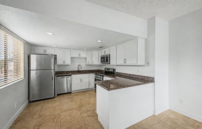 One Bedroom, One Bathroom with Fireplace