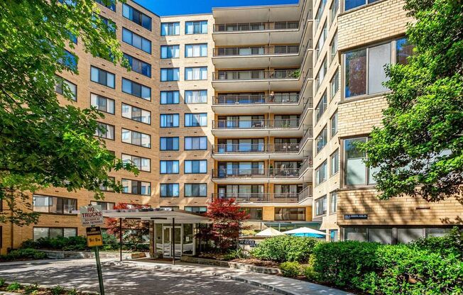 4740 CONNECTICUT AVE NW