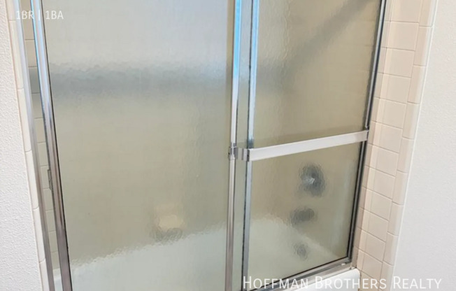 3030 Waverly Drive Unit 1-14