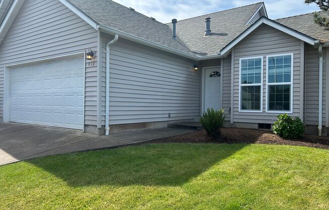 938-940 Boardwalk Ave #14375