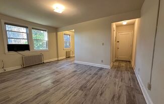 4585 MacArthur Blvd NW