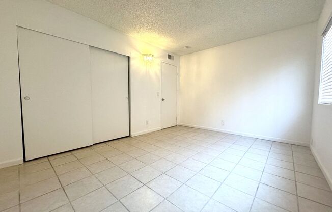 2 beds, 2 baths, $1,699, Unit Unit 2