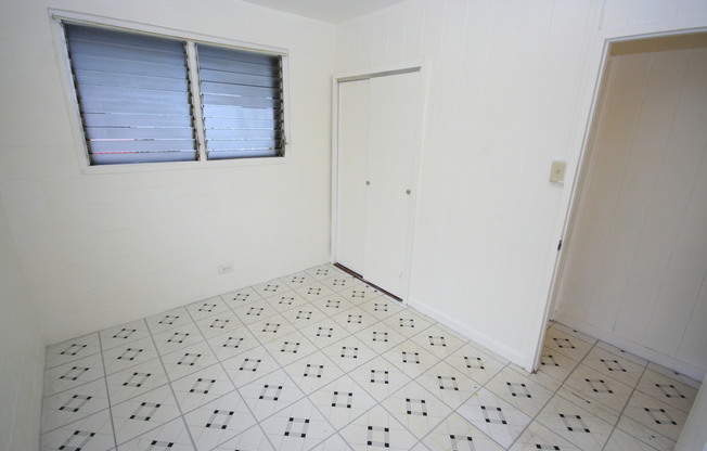 1132 Kamaile St.