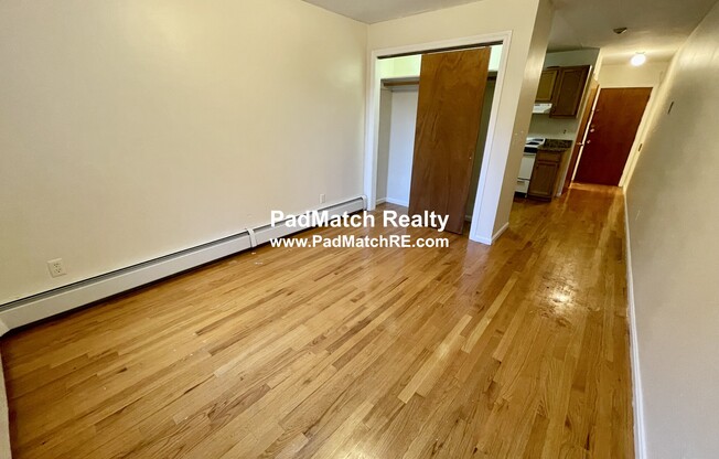 8 WAIT ST