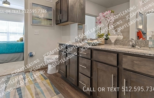 2405 Montopolis Dr