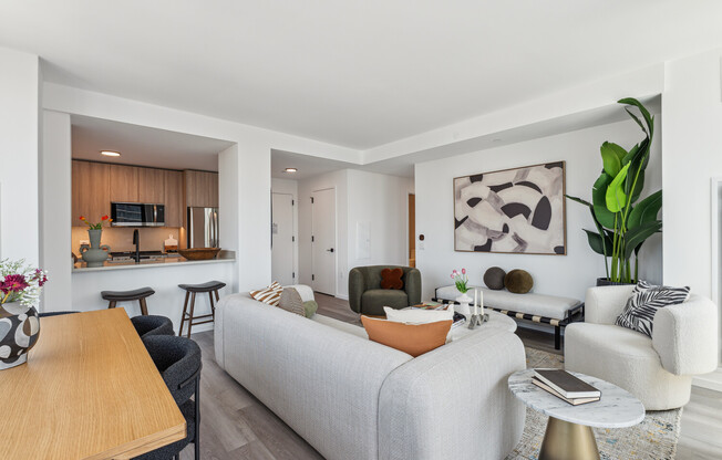 3 beds, 2 baths, 1,285 sqft, $11,800, Unit 1002