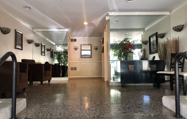 617   Rexford Apartments