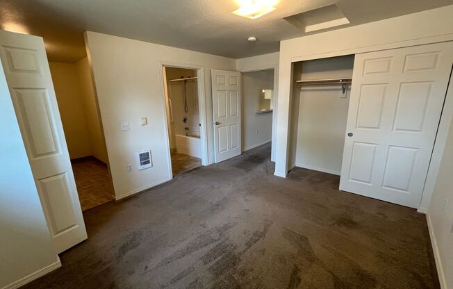 1 bed, 1 bath, 760 sqft, $1,450, Unit 124
