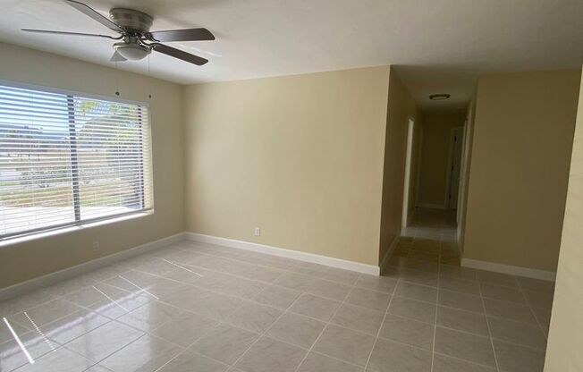Beautiful 3-bedroom home located in Delray Beach. Fast and easy move in process!