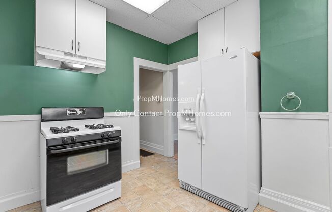 2 beds, 1 bath, $1,849, Unit 6315 E Burnside Street Unit 1