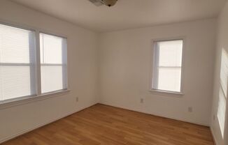 2 beds, 1 bath, 624 sqft, $850, Unit A