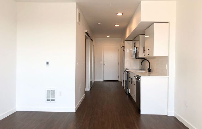 1 bed, 1 bath, 585 sqft, $1,795, Unit 514 - MFTE