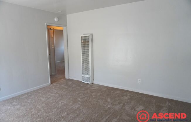 2 beds, 1 bath, 962 sqft, $1,000, Unit 6