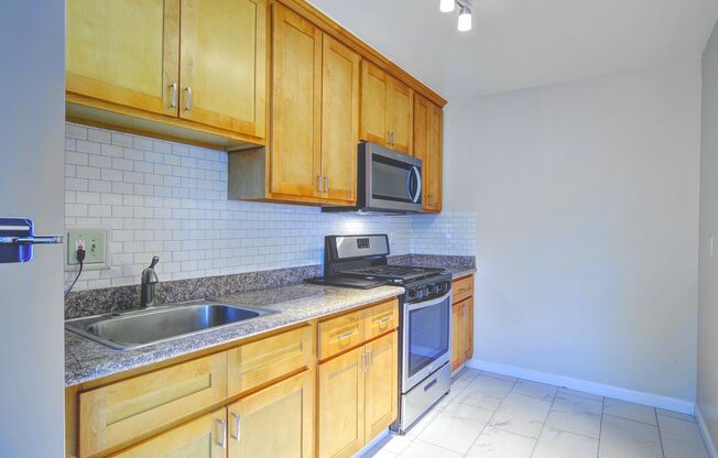 25401 Cypress Ave - Park Place