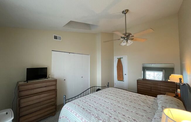 2 beds, 1.5 baths, $2,300, Unit Unit 11