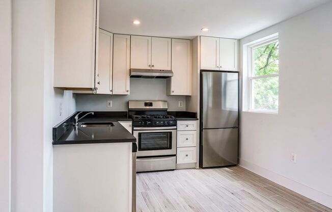 1 bed, 1 bath, 600 sqft, $2,648, Unit 301