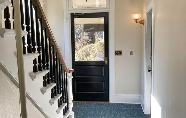 1 bed, 1 bath, 550 sqft, $1,250, Unit 3