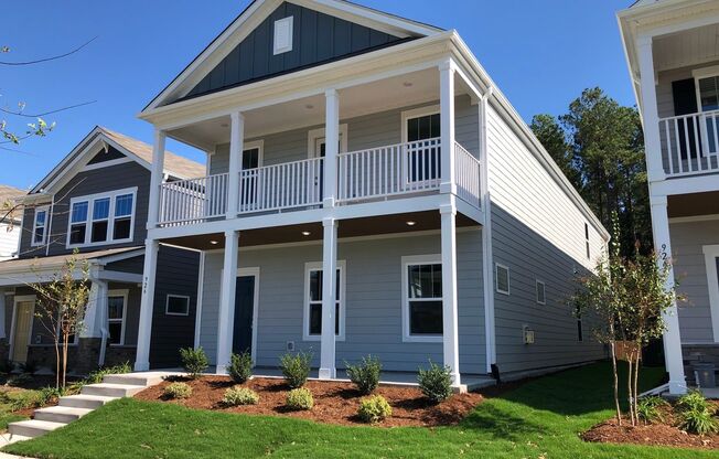 Modern 5 Bed | 3 Bath House in Cary