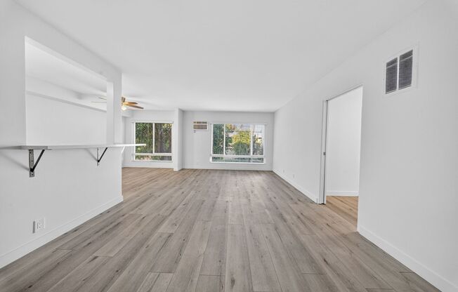 2 beds, 2 baths, $2,800, Unit 017#201