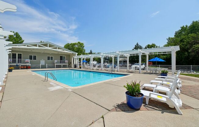 2 beds, 1.5 baths, 950 sqft, $1,590, Unit F106