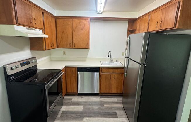 Country Squire Apartments 10833