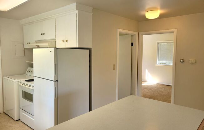 2 beds, 1 bath, $1,795