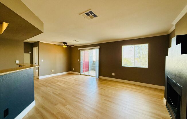 1 bed, 1 bath, $1,300, Unit # 1034