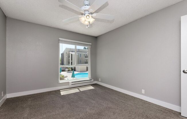 2 beds, 1 bath, 925 sqft, $2,450, Unit 219