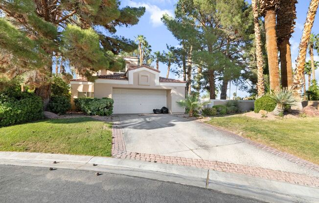Stunning Corner Lot with 4 Large Bedroom Luxury Home in Guard Gated Painted Desert Golfing Community
