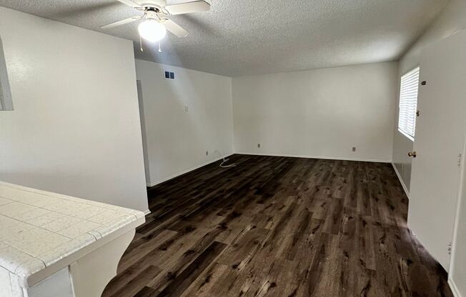 2 beds, 1 bath, $2,295