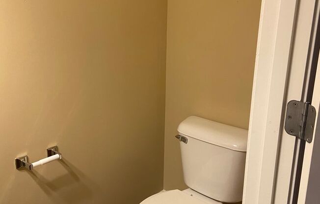 2 beds, 2.5 baths, 1,115 sqft, $1,055, Unit 030