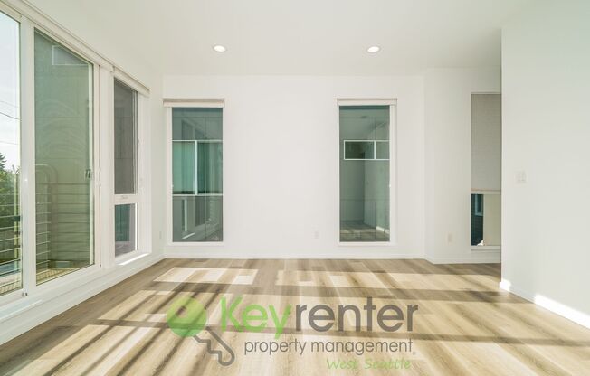 Luxury 3-Bedroom Apartment with Rooftop Deck and AC