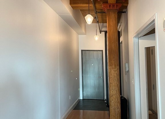 1 bed, 1 bath, 861 sqft, $3,800, Unit 509