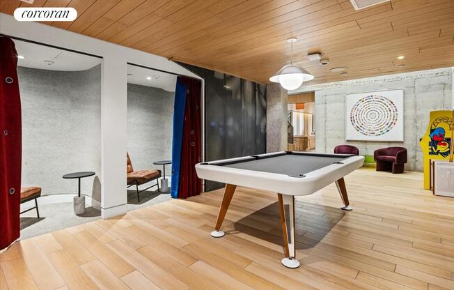 2 beds, 2 baths, $5,250, Unit PH1E