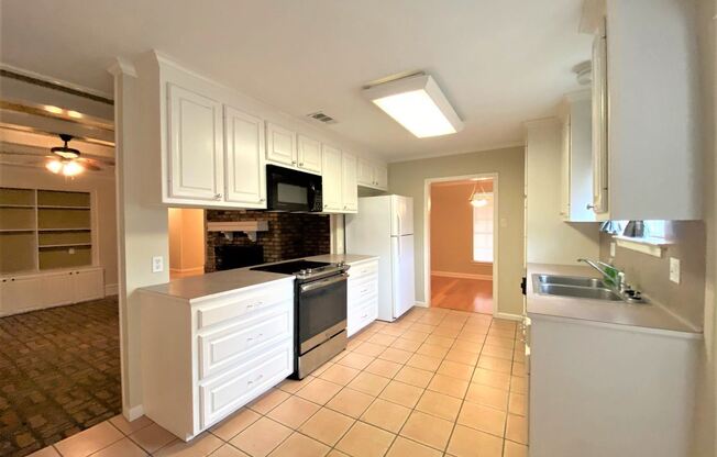 685 Daventry Dr.