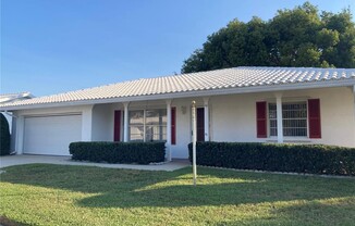 1310 BOTTLEBRUSH DR
