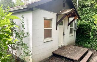 2 beds, 1 bath, $2,895