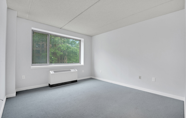 2 beds, 2 baths, $4,500, Unit B205