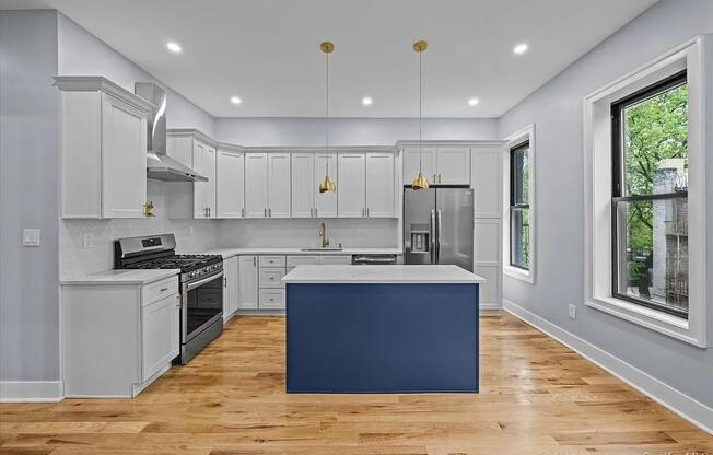 581 DECATUR ST