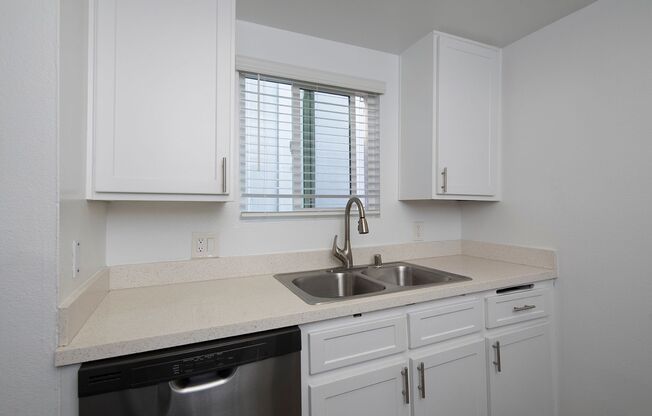 2 beds, 2 baths, 1,057 sqft, $3,295, Unit 204