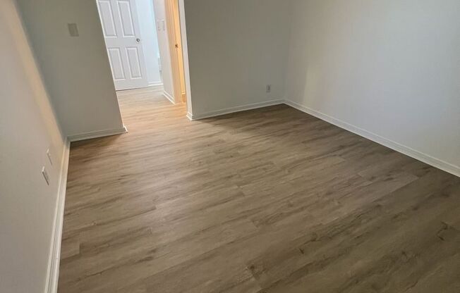 2 beds, 2 baths, $2,400, Unit # 265