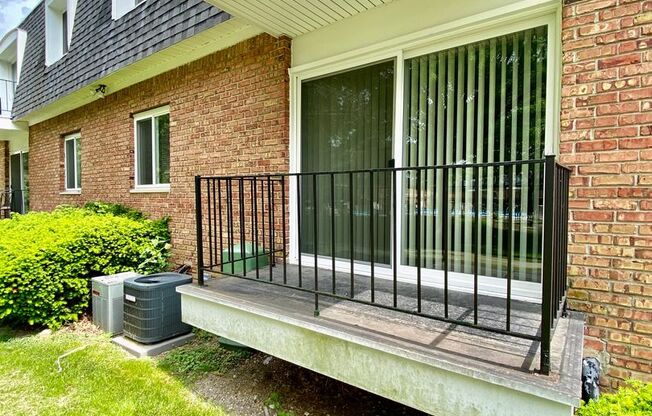 1 bed, 1 bath, 750 sqft, $1,145, Unit 504