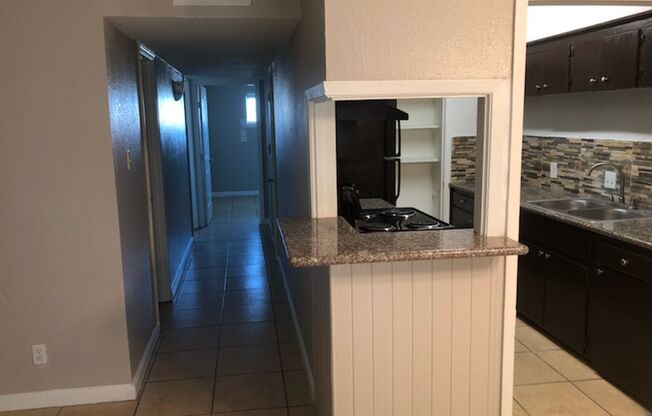 2 beds, 2 baths, 1,075 sqft, $1,300, Unit 22