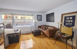 1 bed, 1 bath, 637 sqft, $4,400, Unit N3C
