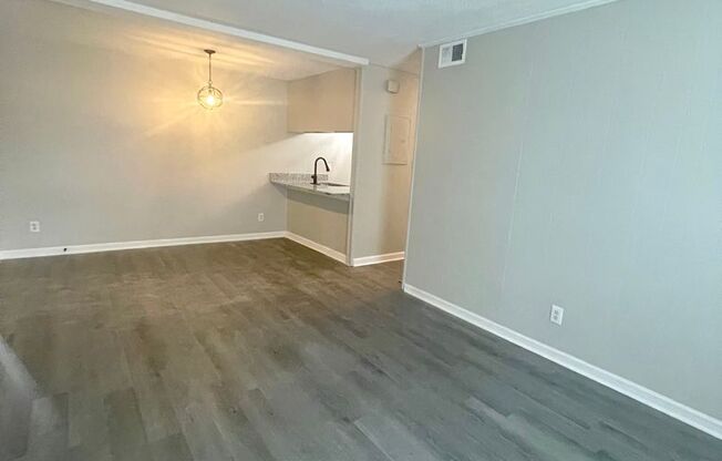 2 beds, 1.5 baths, 990 sqft, $999, Unit 4418-D