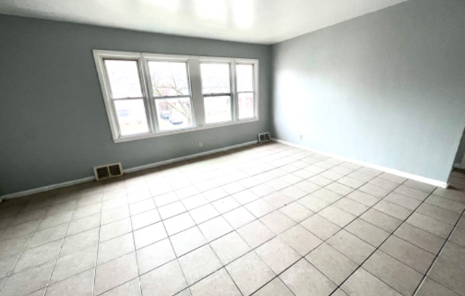 5930 N 69 ST