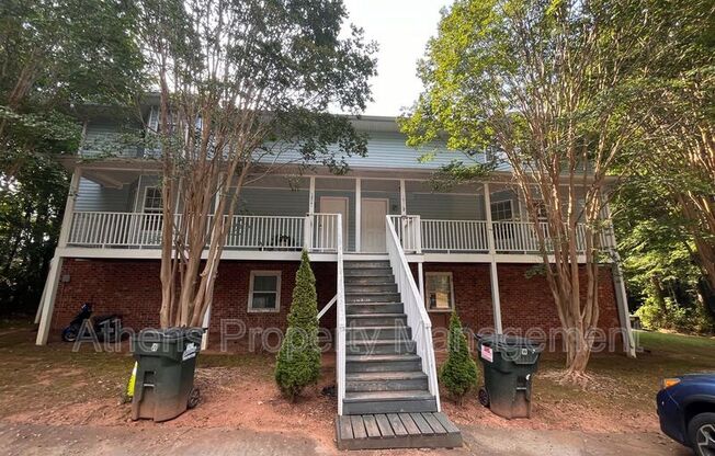1824 CEDAR SHLS DR