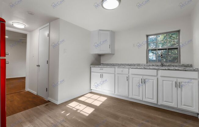 1 bed, 1 bath, $1,000