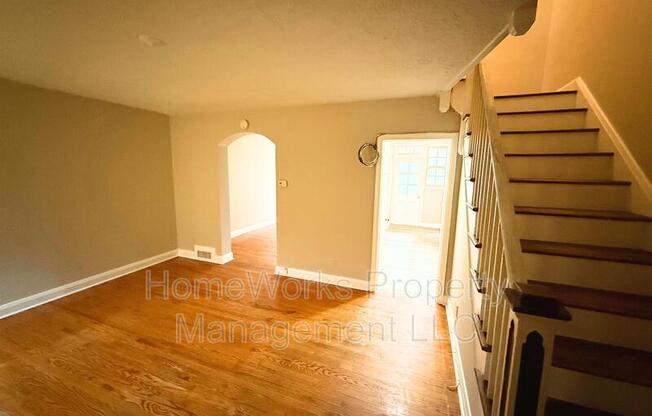 347 MARTINGALE AVE